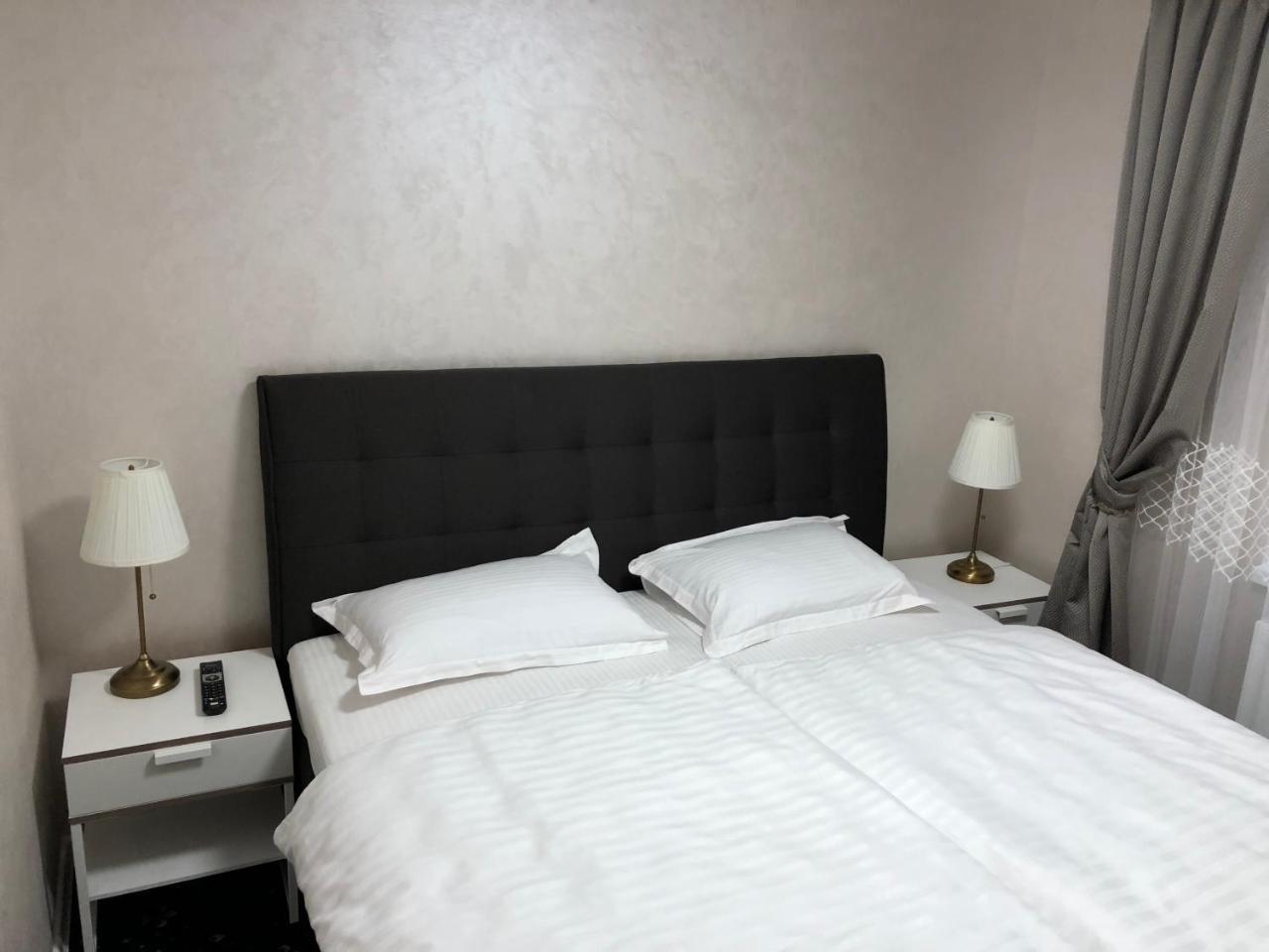 Ioannis Apartment การ์โลวีวารี ภายนอก รูปภาพ
