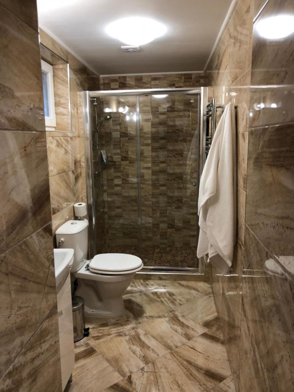 Ioannis Apartment การ์โลวีวารี ภายนอก รูปภาพ