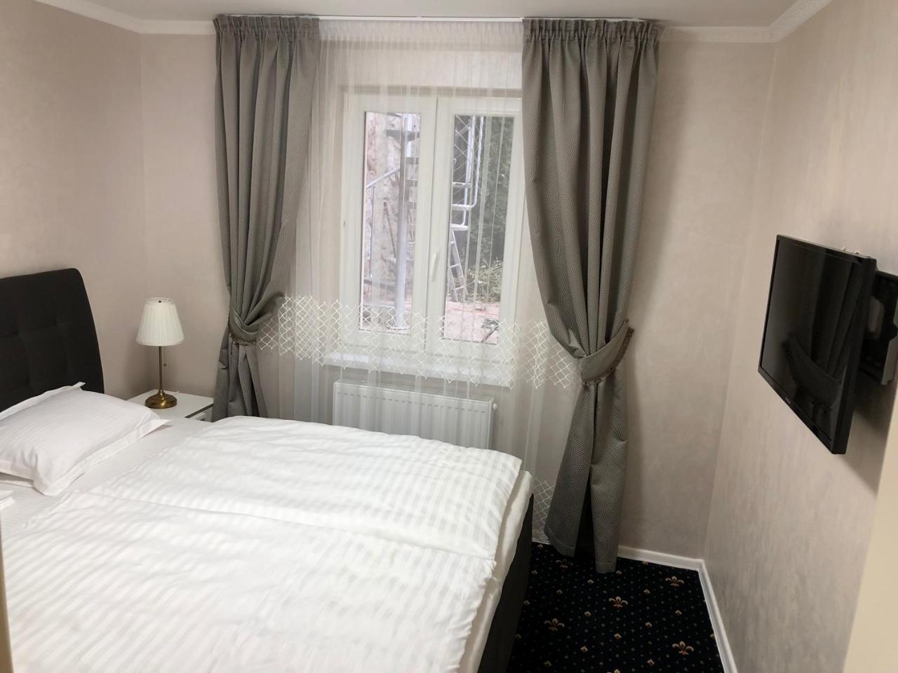 Ioannis Apartment การ์โลวีวารี ภายนอก รูปภาพ