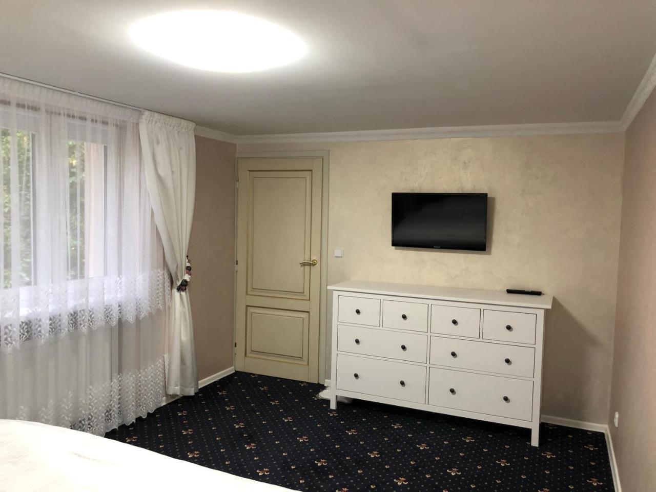 Ioannis Apartment การ์โลวีวารี ภายนอก รูปภาพ
